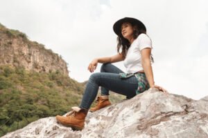 hiking boots for women